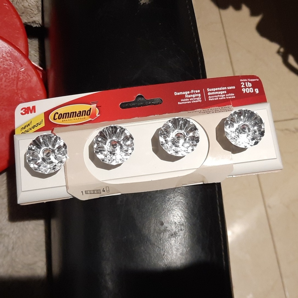 NWT Command Wall hooks 🪝 organizer 🔑 🚗🏠